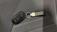 Toyota C-Hr 2.0 Hybride 200ch Collection NG23 — photo 16
