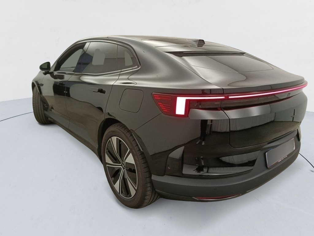 Polestar 4 — photo 2