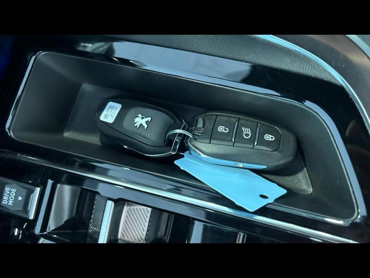 Peugeot 3008 1.5 bluehdi 130ch s&s allure pack eat8 — photo 16