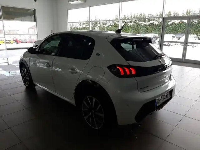 Peugeot 208 electrique 50 kwh 136ch — photo 35