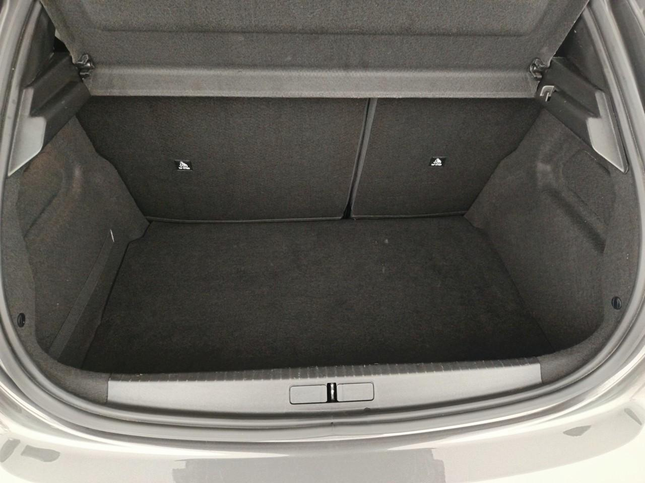 Peugeot 208 puretech 100 s&s bvm6 allure — photo 6