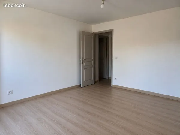 T2 - 25m2- Giromagny