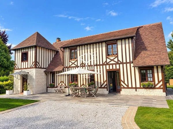Maison 5 pièces 160 m²