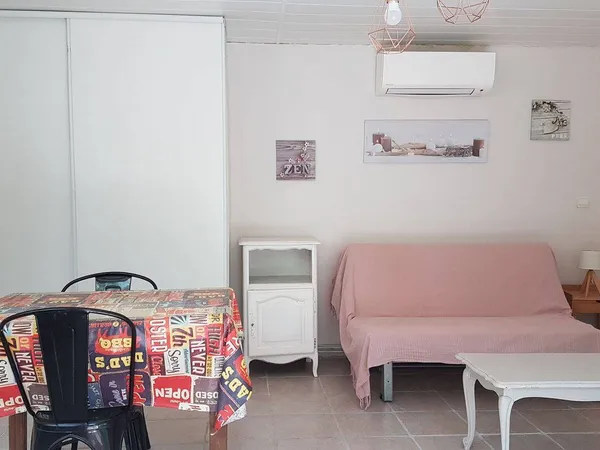 Studio 1 pièce 24 m²