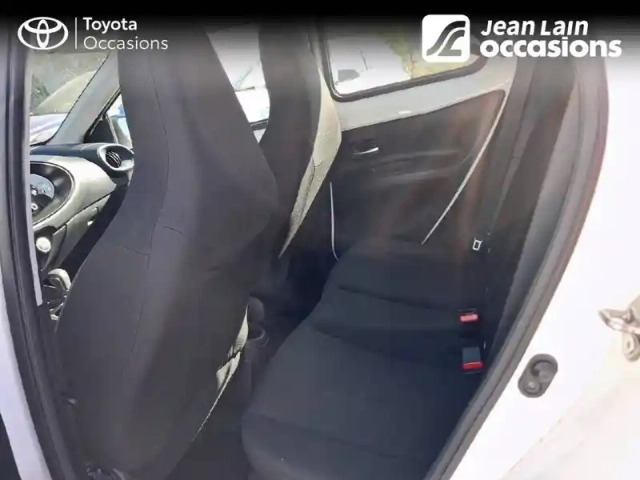Toyota Aygo X 1.0 vvt-i 72 s-cvt — photo 17