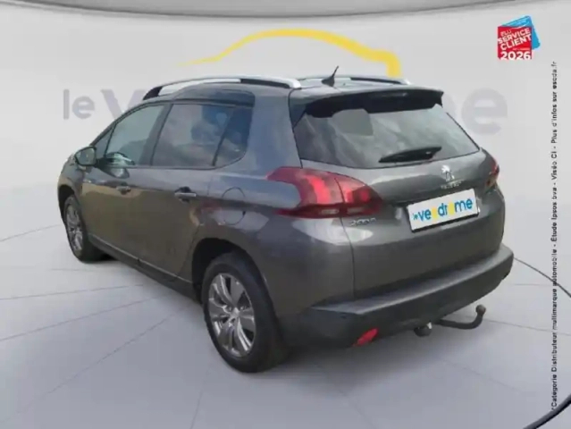 Peugeot 2008 1.2 puretech 82ch e6.c style s&amp;s — photo 8