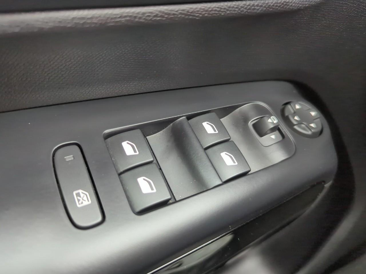 Citroën C5 Aircross hybride 145 e-dcs6 max — photo 25