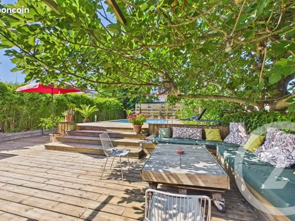 Pavillon 7 pièces 181 m²