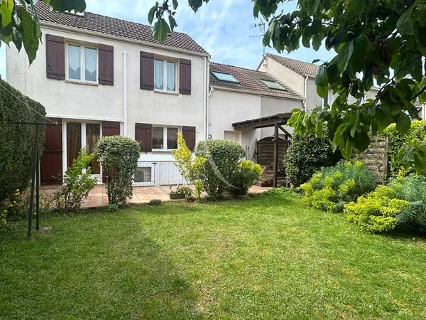 Maison familiale à Courdimanche