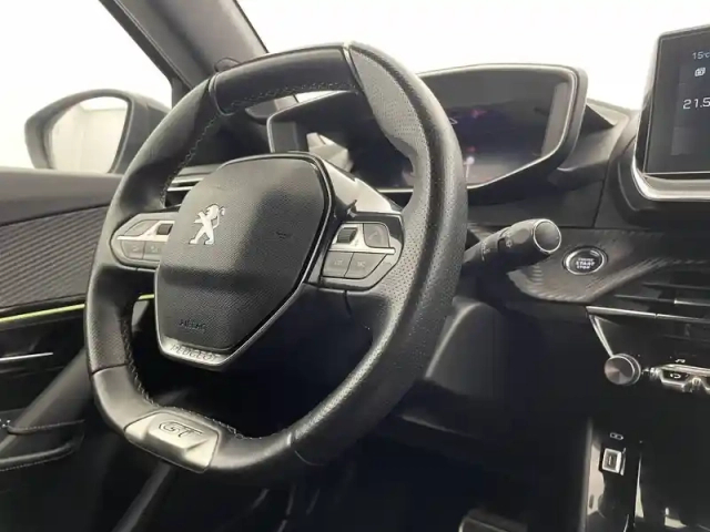 Peugeot 2008 puretech 130 s&amp;s eat8 — photo 63