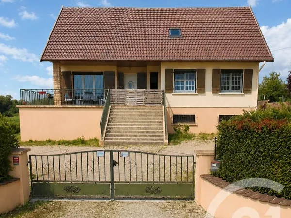 Maison 6 pièces 213 m²