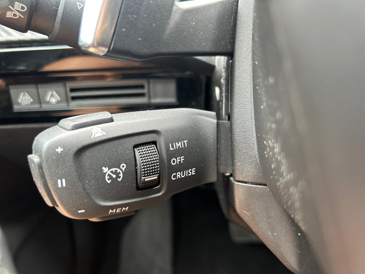 Peugeot 508 puretech 180ch s&s allure eat8 — photo 17
