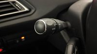 Peugeot 308 1.2 PureTech 110ch E6.c S&S Allure 5cv — photo 23