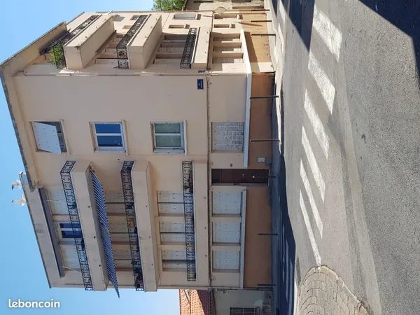 SETE C.V. Local social.bureaux doct.infr