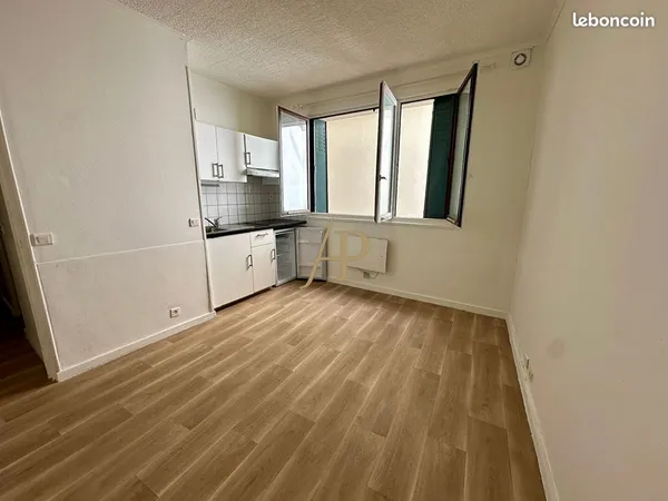 Studio 1 pièce 23 m²