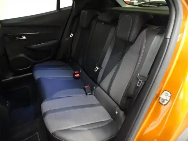 Peugeot 2008 1.2 puretech 130ch s&amp;s allure pack eat8 — photo 8