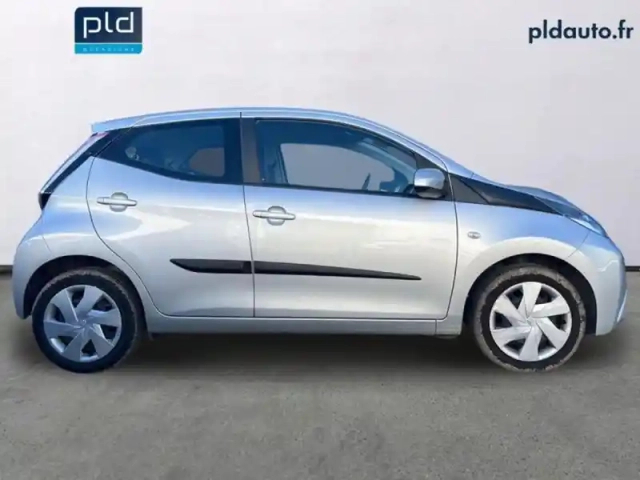 Toyota Aygo 1.0 vvt-i 69ch x-play 5p — photo 4