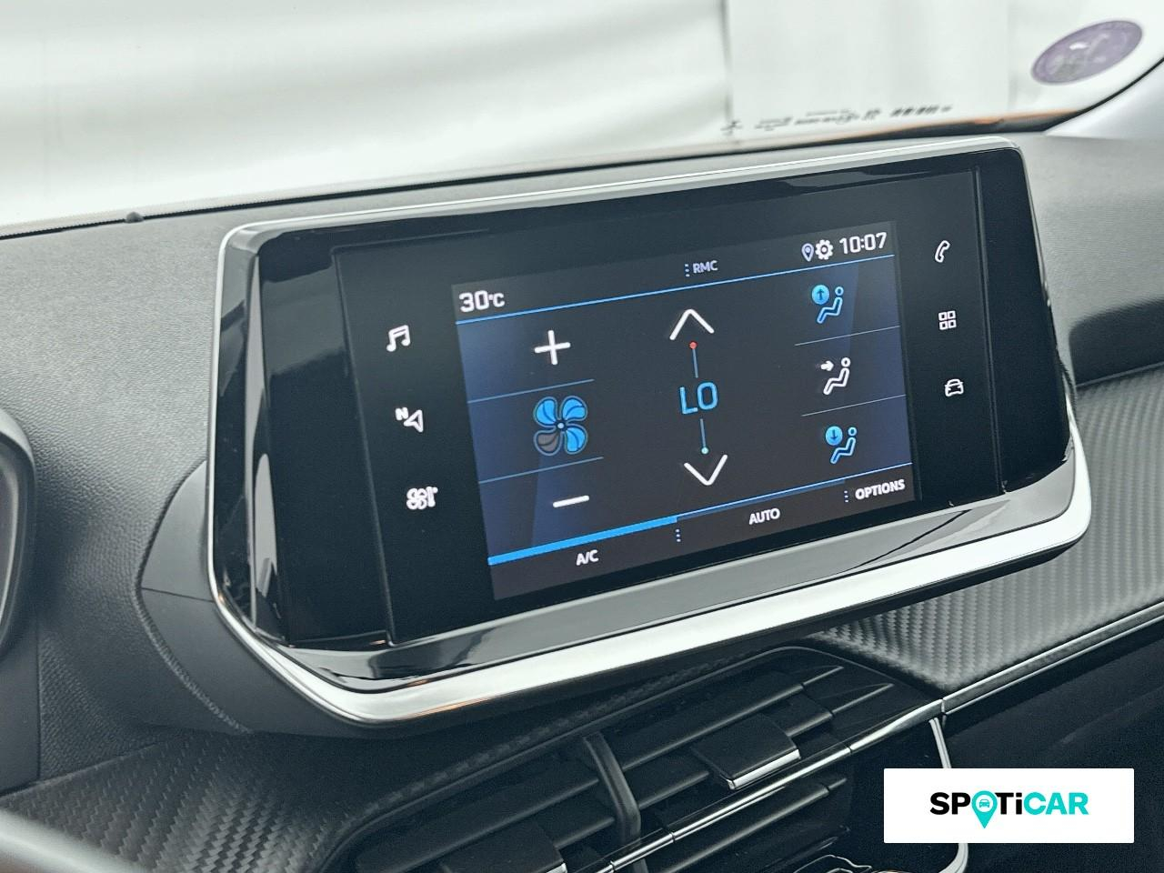 Peugeot 2008 1.2 puretech 130ch s&s style eat8 — photo 13