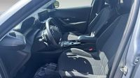 Peugeot 2008 1.2 PureTech 130ch S&S Style EAT8 — photo 9