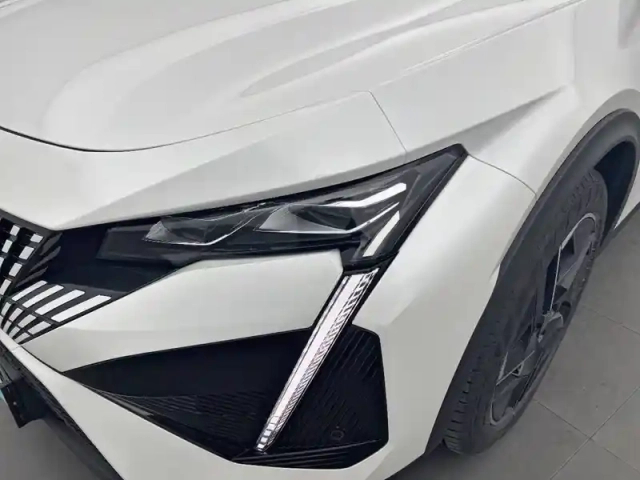 Peugeot 408 puretech 130 ch s&amp;s eat8 — photo 16