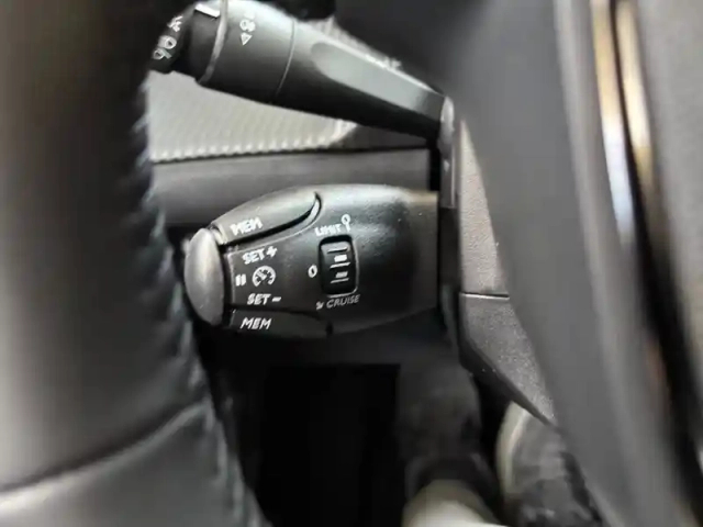 Peugeot 2008 100 s&amp;s bvm6 — photo 35