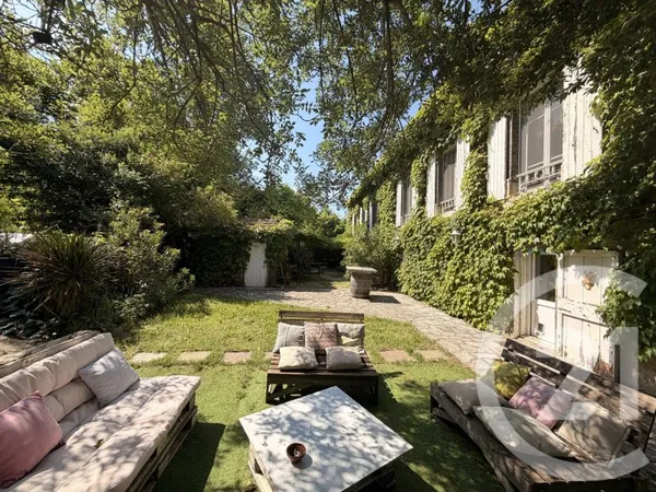 Maison 10 pièces 191 m²