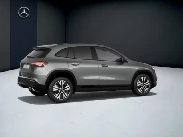 Mercedes Gla 200 d progressive line — photo 19