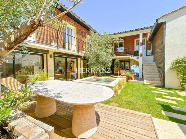 Maison 6 pièces 191 m²