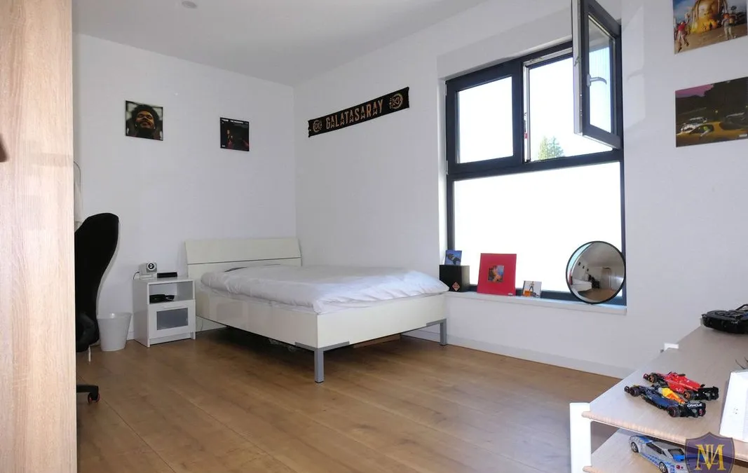 Photo 7