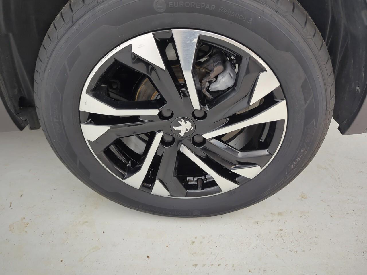 Peugeot 2008 bluehdi 130 s&s eat8 allure — photo 24