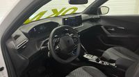 Peugeot 2008 1.2 130ch S&S Allure EAT8 — photo 11