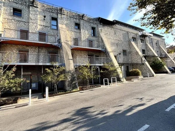 Bureau 498 m²