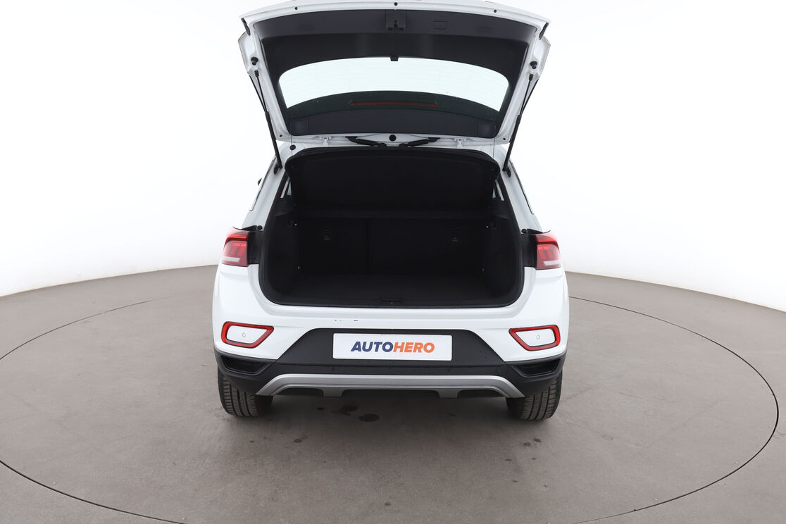Volkswagen T-Roc 1.0 TSI — photo 15