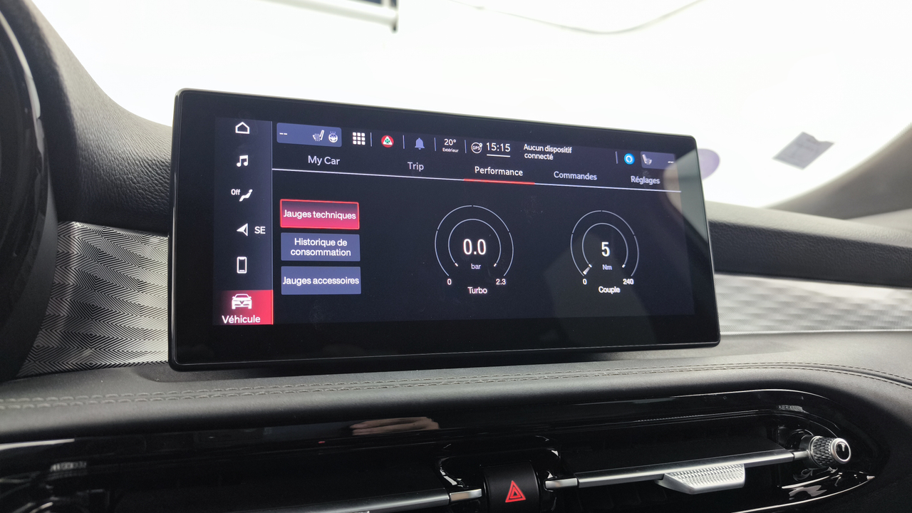 Alfa Romeo Tonale 1.5 Hybrid 130 ch TCT7 — photo 24