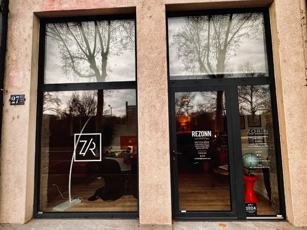 Local avec vitrine - Lyon 4 - emplacement visible - 25 m²