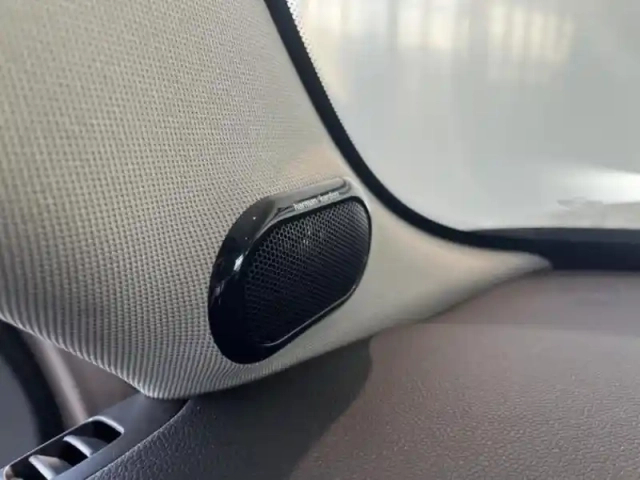 Mini Mini 5 portes cooper 136ch edition premium plus bva7 — photo 15