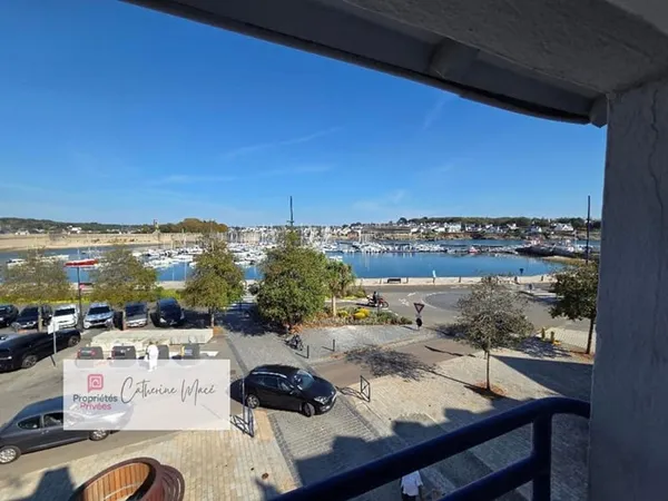 Concarneau centre ville -Maison et local commercial 3 pièces 77 m2