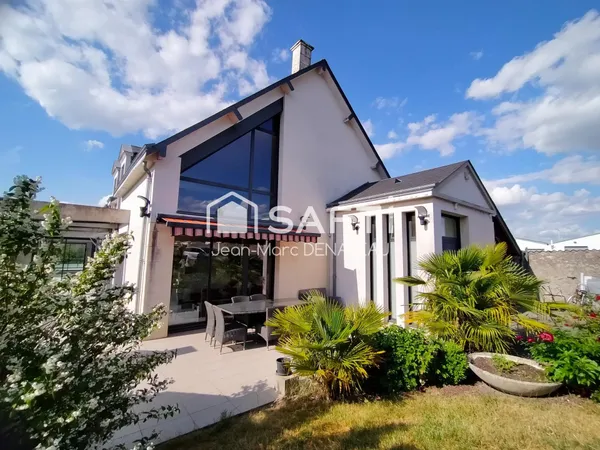 Vends maison 448m², 9 pièces, 4 chambres