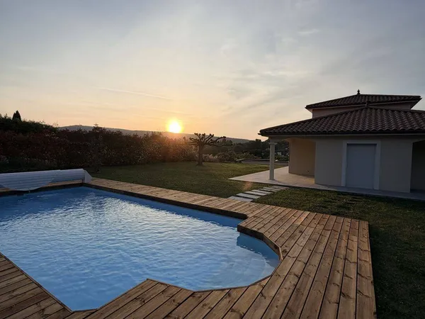 Maison 6 pièces 160 m²