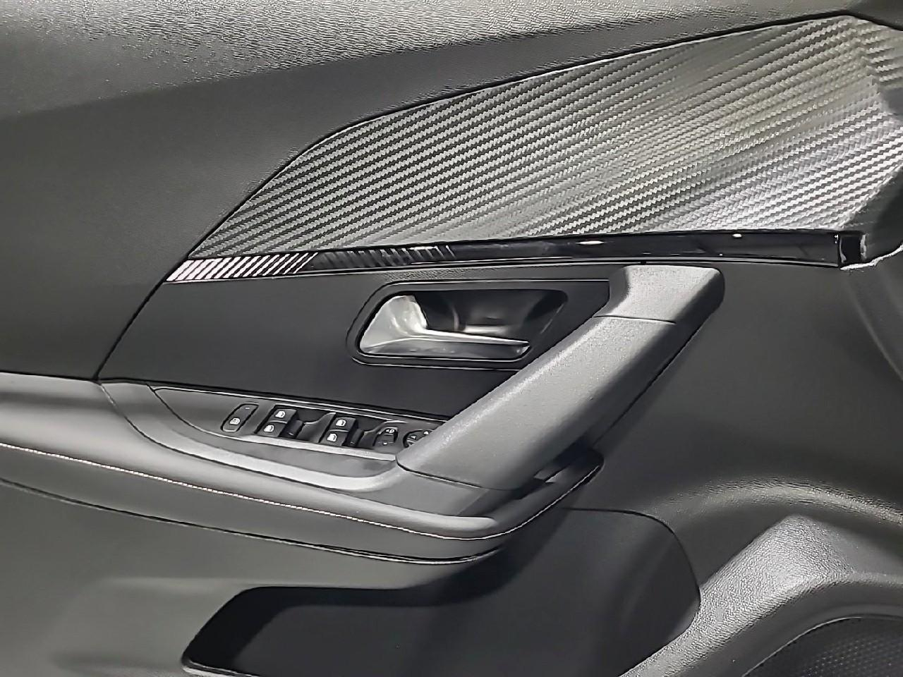 Peugeot 2008 hybrid 145 ch e-dcs6 allure — photo 25