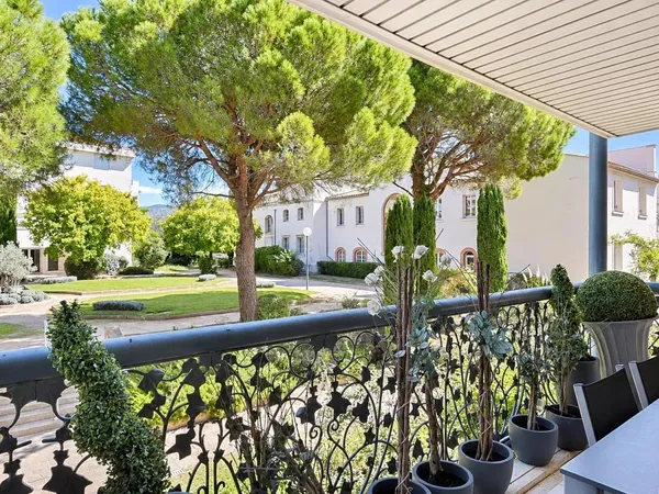 Vends t4 - 112 m² - Marseille 8Ème 13008