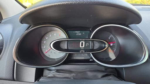 Renault Clio RS 1.6 TCe Turbo 220 EDC6 - Rs 18 – 2018 – 118500 km – Essence – Boîte Automatique — photo 35