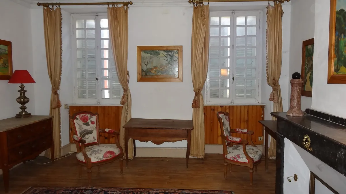 Photo 6