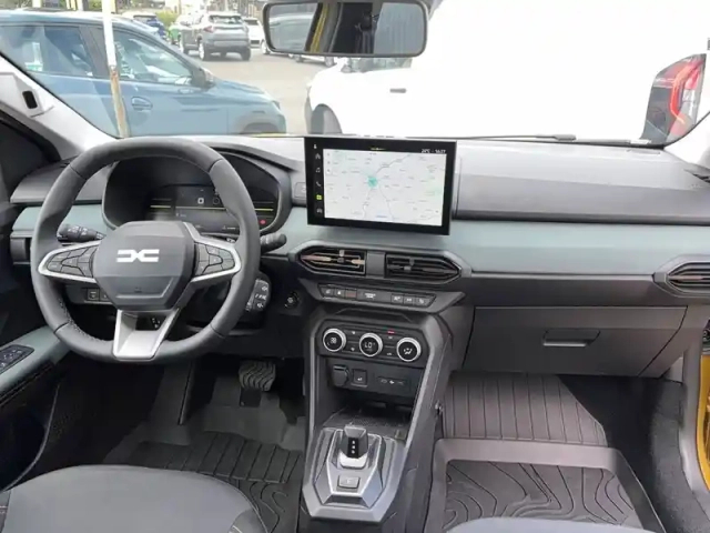 Dacia Sandero eco-g 120 auto — photo 21
