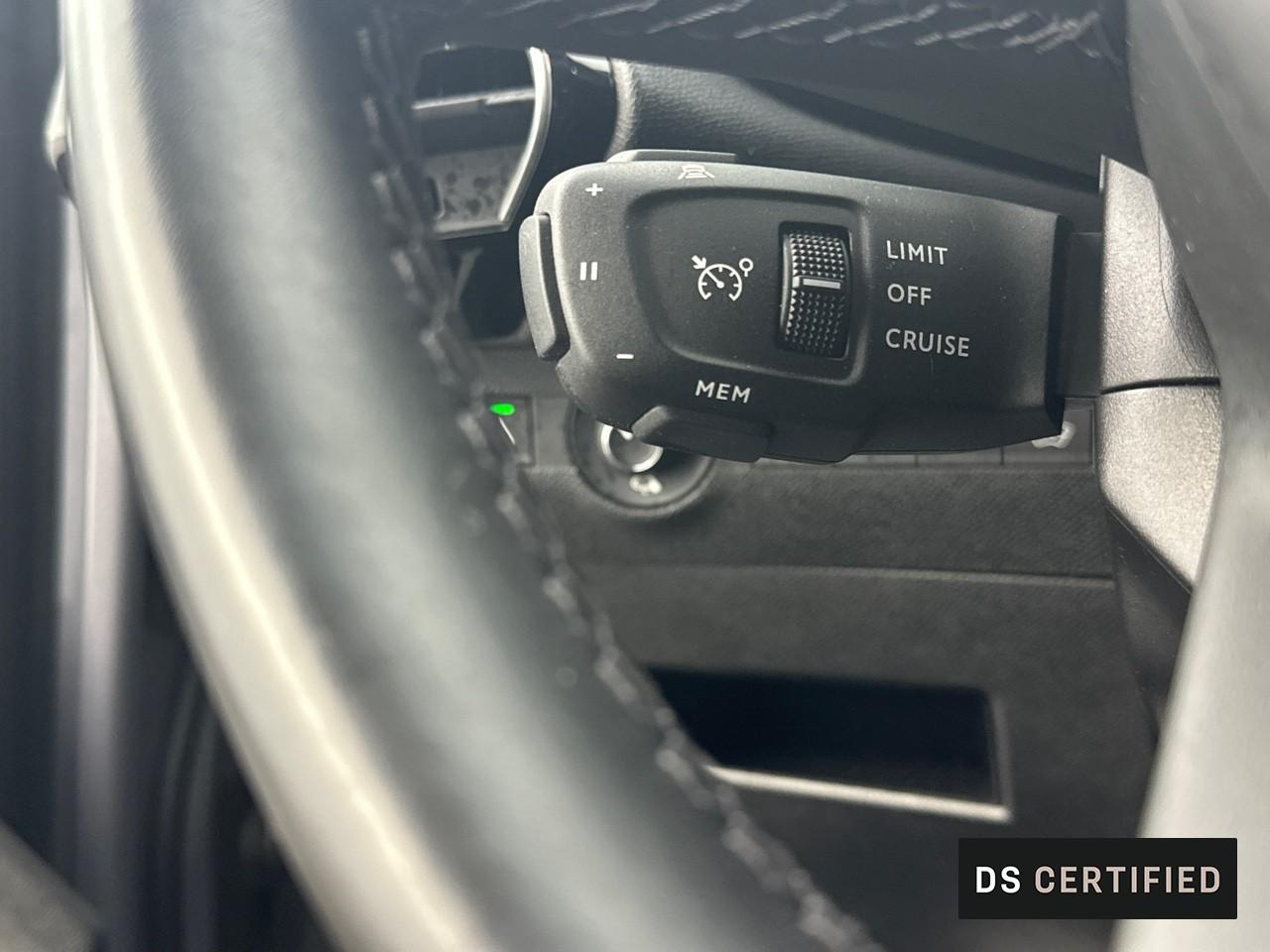 Ds Ds 7 crossback e-tense 4x4 300ch grand chic — photo 18