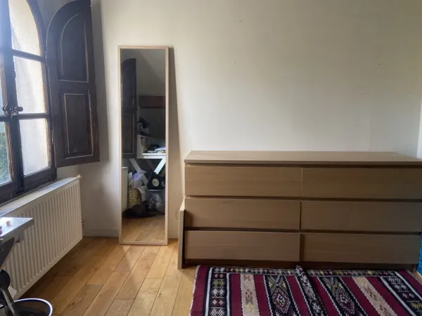 Loue chambre en colocation dans maison