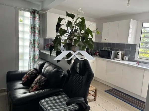 Appartement très lumimeux au centre ville de Saint Joseph