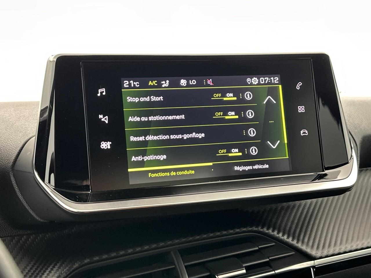 Peugeot 2008 puretech 130 s&s bvm6 allure pack — photo 24