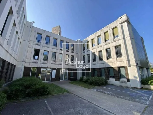 Bureaux 251 m²
