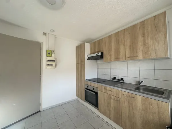 Grand studio de 22,60 m2 à louer à Bavilliers